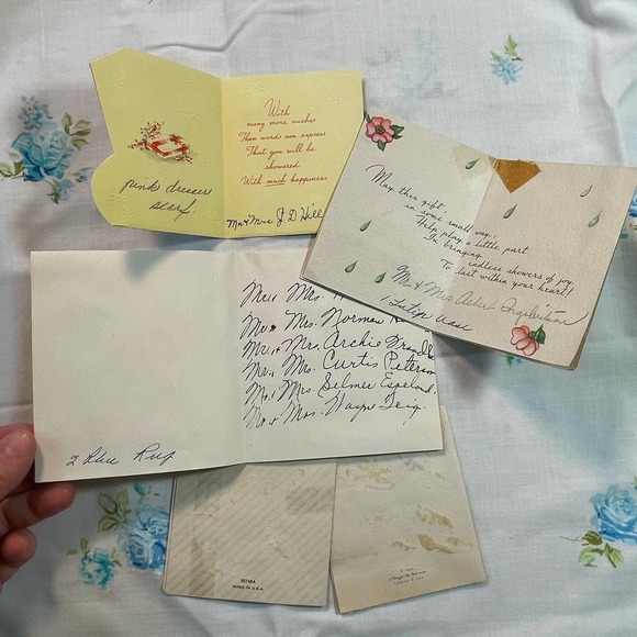 Lot of Kitsch Shower Cards and Wedding Cards - Picture 9 of 13